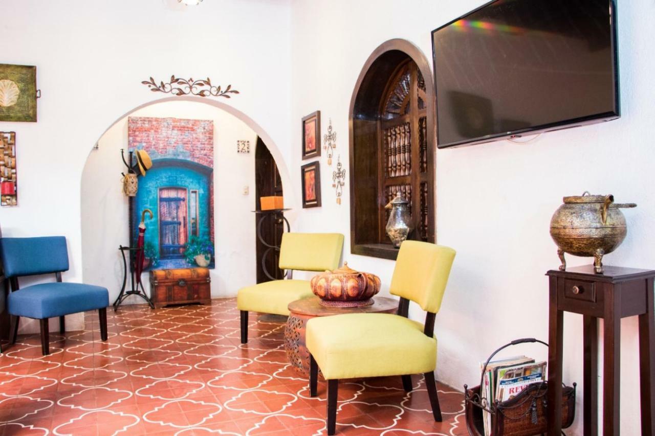 Hotel Posada Del Rosario Antigua Buitenkant foto